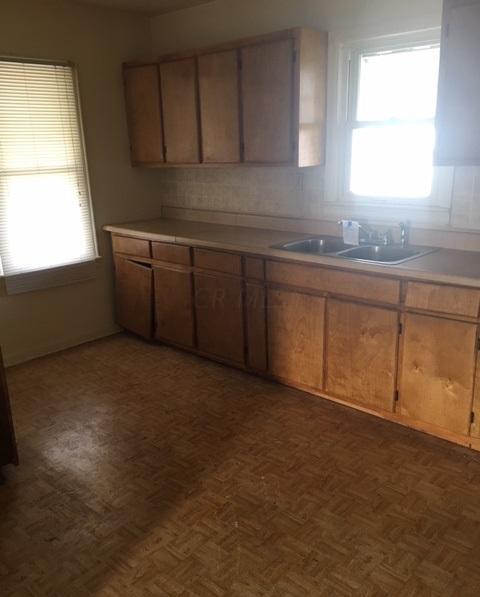 714 Elaine Road Columbus, OH 43213 - Photo 3 of 12