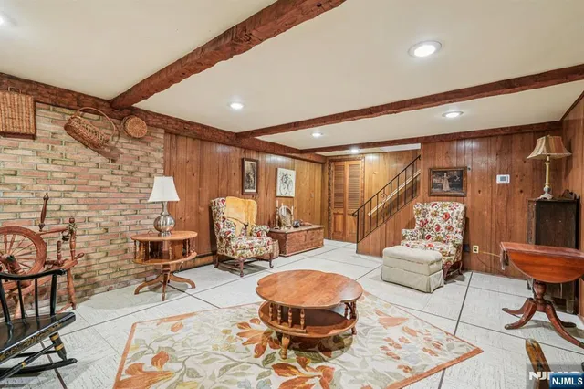 $1,079,000 | 170 Hickory Avenue, Tenafly, NJ 07670