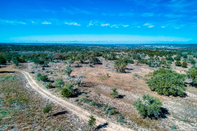 $785,375 | 538 Hidden Hills Ranch Road East, Kerrville, TX 78028