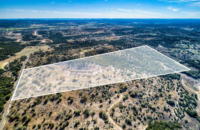 $785,375 | 538 Hidden Hills Ranch Road East, Kerrville, TX 78028