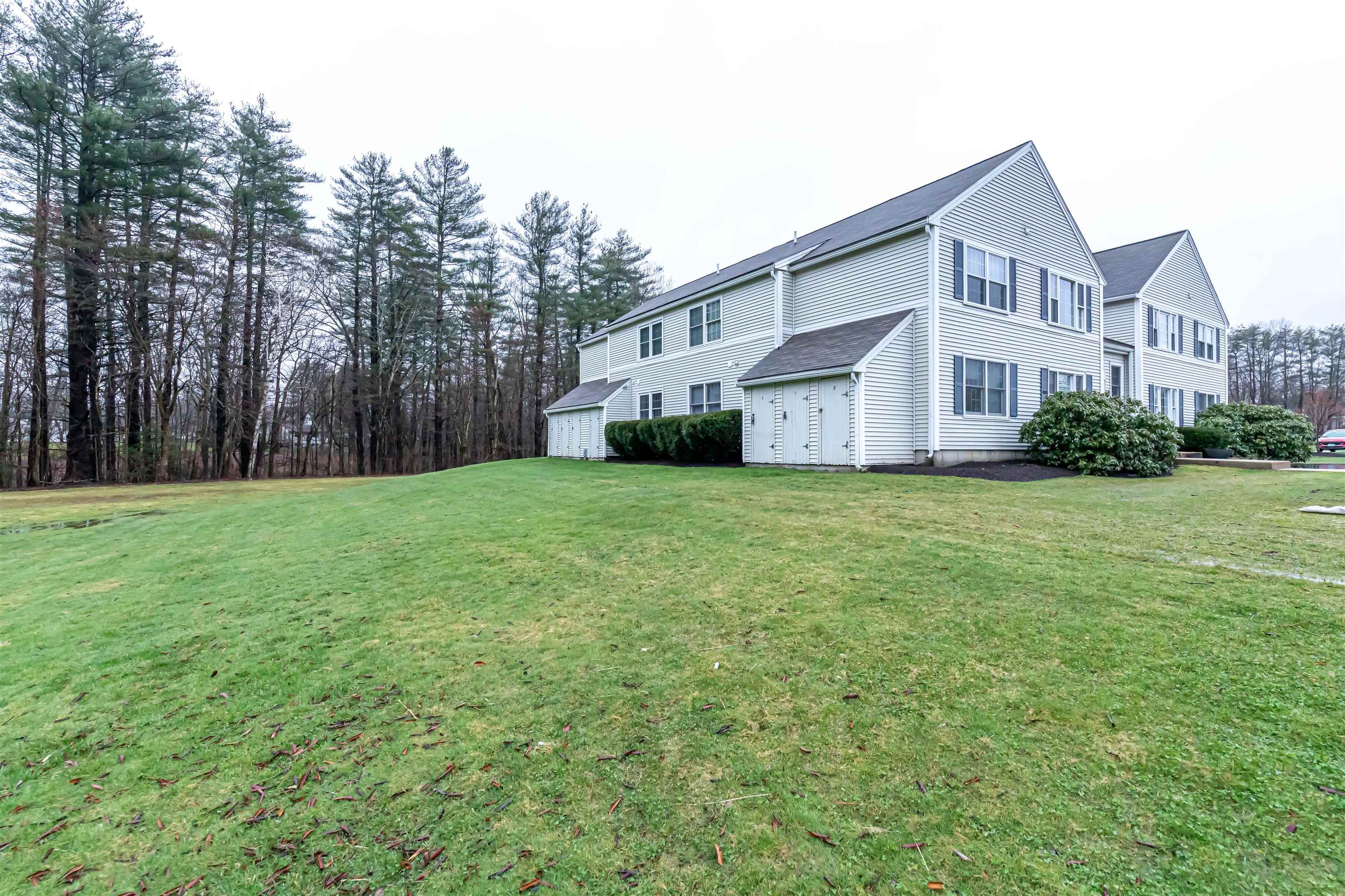 50 Brookside Drive, Unit J7 Exeter, NH 03833 - Photo 18 of 28