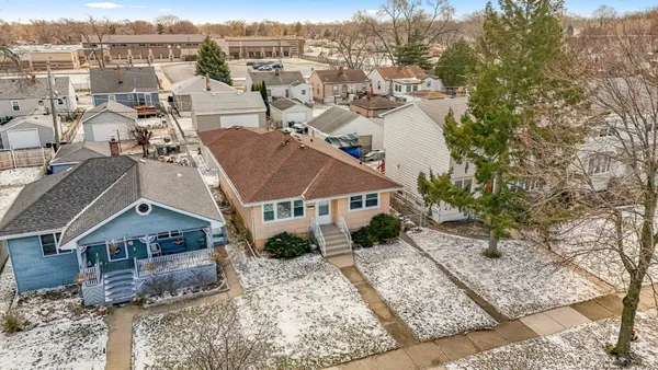 $200,000 | 17831 Community Street, Lansing, IL 60438