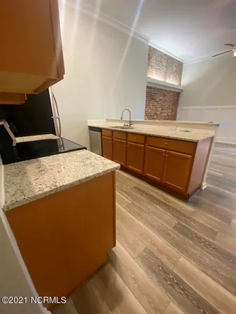 $1,300 | 265 North Front Street, Unit 203, Wilmington, NC 28401