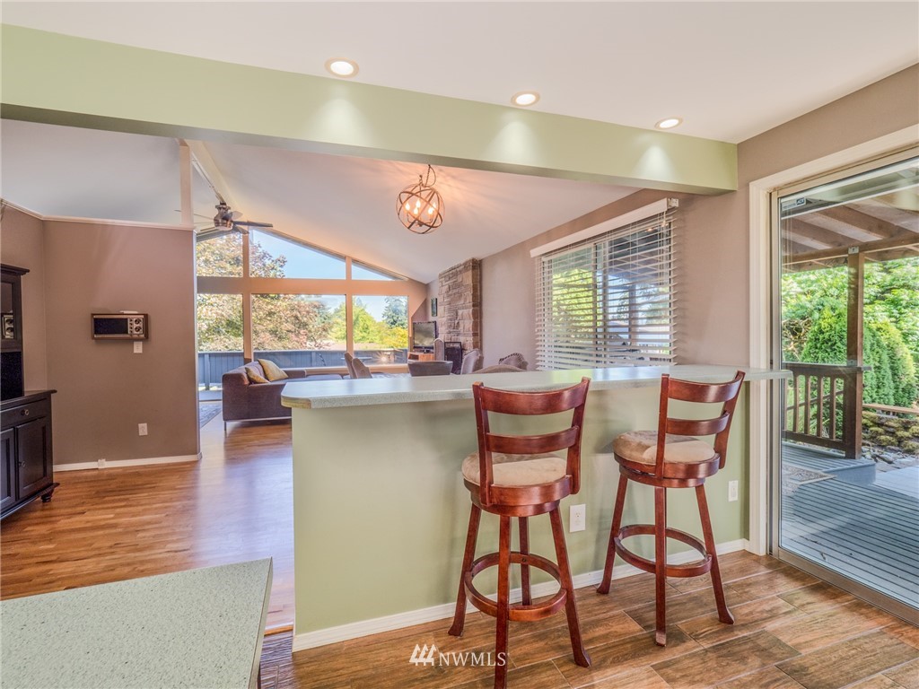 10527 Northeast 198th Street Bothell, WA 98011 - Photo 8 of 22 Gallery Image 8