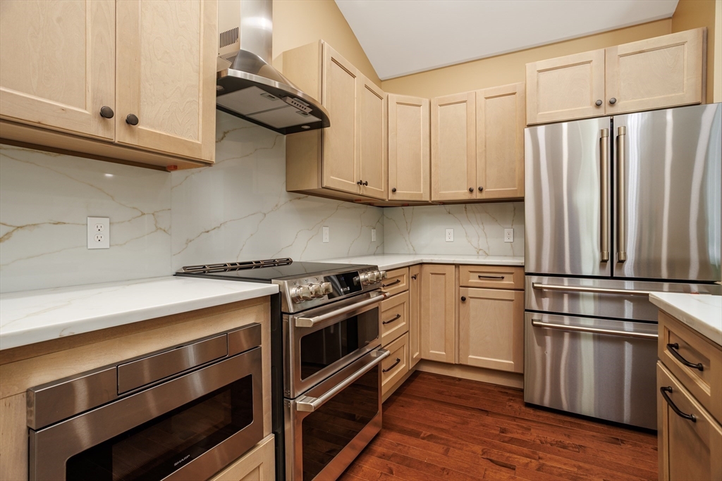 2 Elm Street Westminster, MA 01473 - Photo 14 of 42