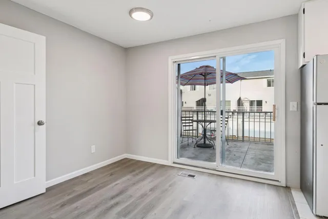 $217,500 | 1479 Goodwin Avenue North, Oakdale, MN 55128