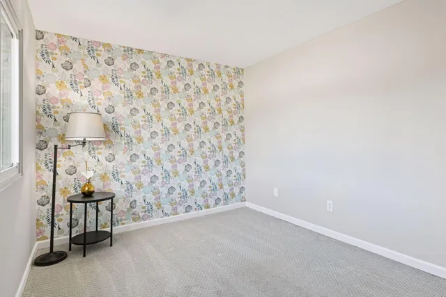 $217,500 | 1479 Goodwin Avenue North, Oakdale, MN 55128