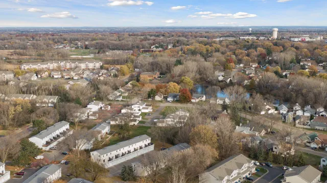 $217,500 | 1479 Goodwin Avenue North, Oakdale, MN 55128