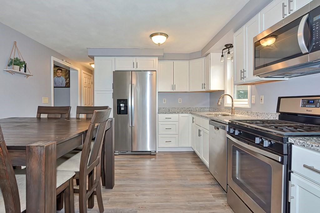 33 B Keach Avenue Worcester, MA 01607 - Photo 4 of 33 Gallery Image 4