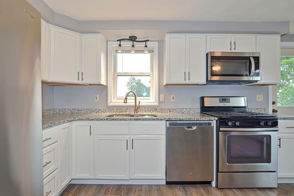 33 B Keach Avenue Worcester, MA 01607 - Photo 7 of 33 Gallery Image 7