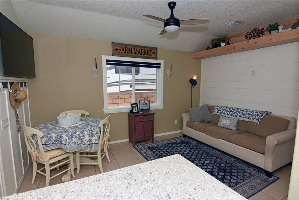 11620 Ridgemark Road Apple Valley, CA 92308 - Photo 8 of 27