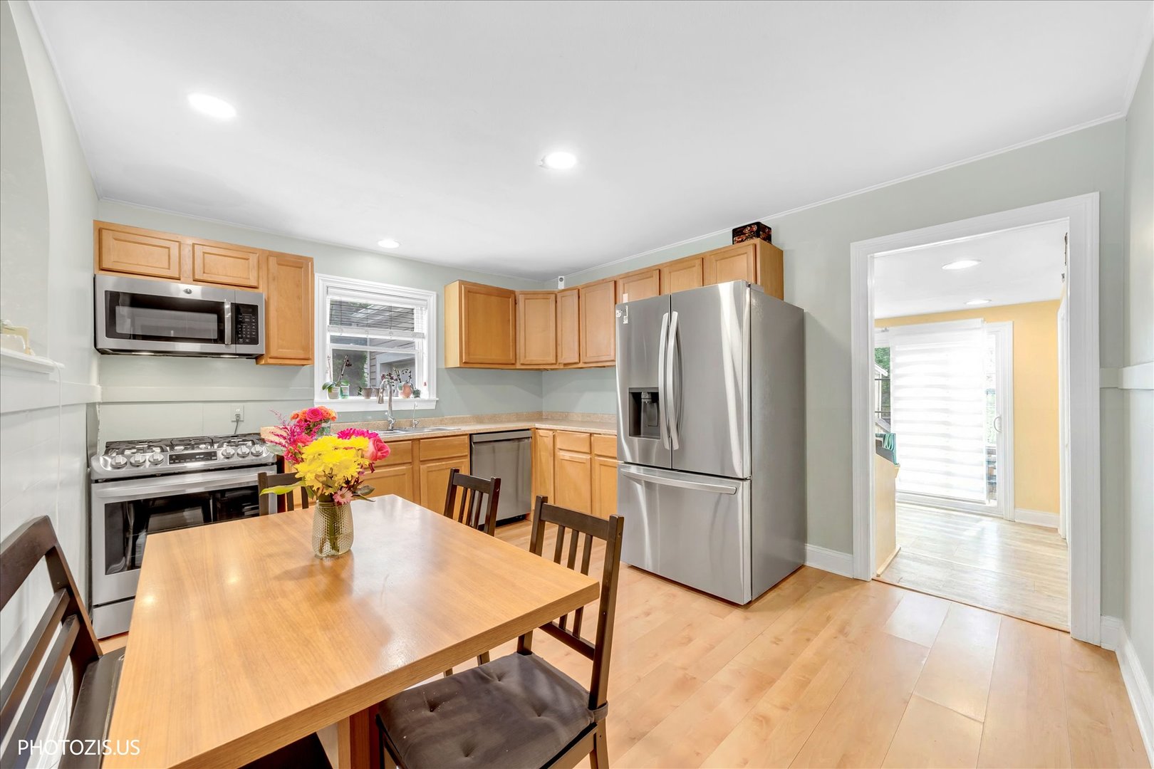 271 9th Street Wheeling, IL 60090 - Photo 7 of 28