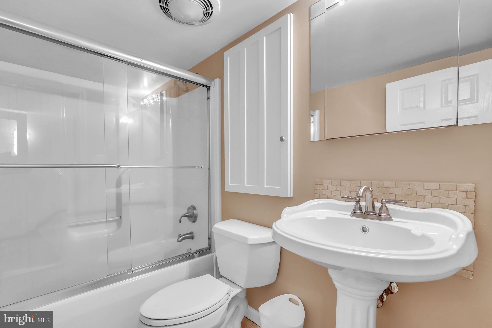 11846 Simpson Road Clarksville, MD 21029 - Photo 33 of 72 Second basement bathroom