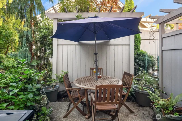 $560,000 | 4156 248th Court Southeast, Unit 67, Sammamish, WA 98029