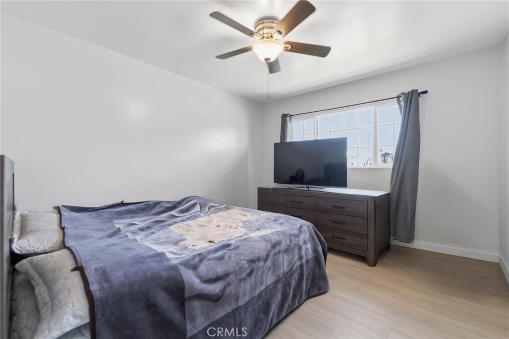 706 East Palmer Street Compton, CA 90221 - Photo 15 of 33