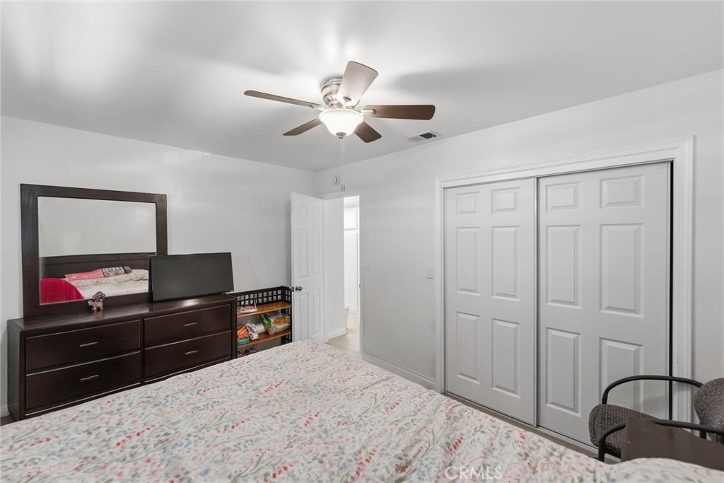 706 East Palmer Street Compton, CA 90221 - Photo 25 of 33