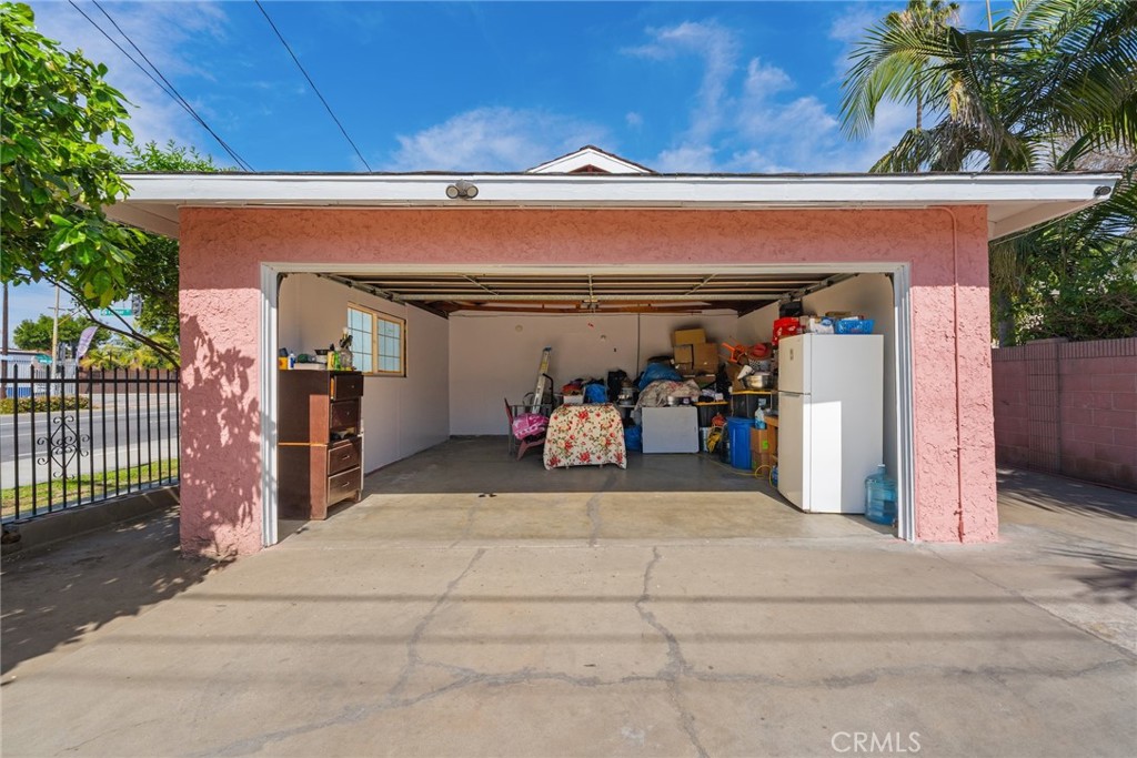 706 East Palmer Street Compton, CA 90221 - Photo 29 of 33