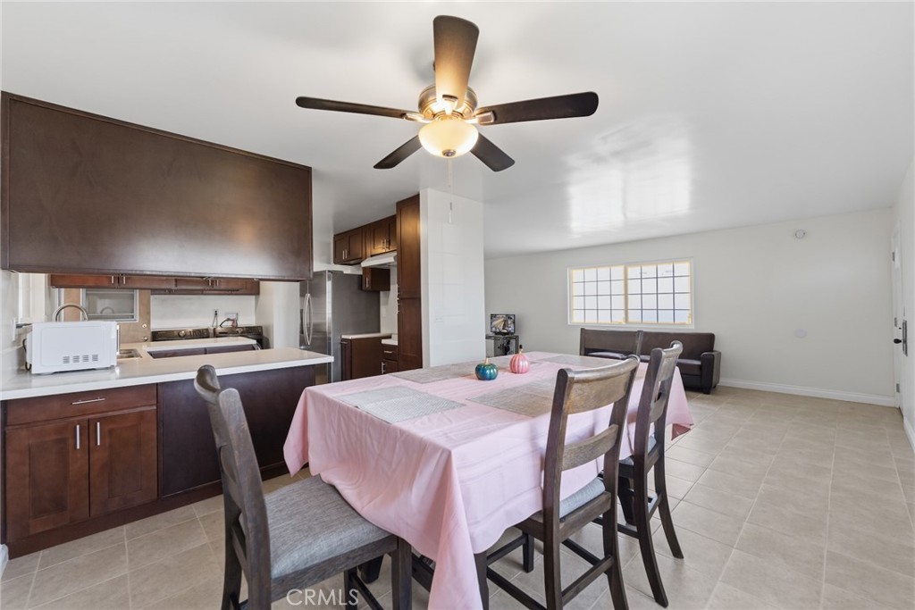 706 East Palmer Street Compton, CA 90221 - Photo 8 of 33