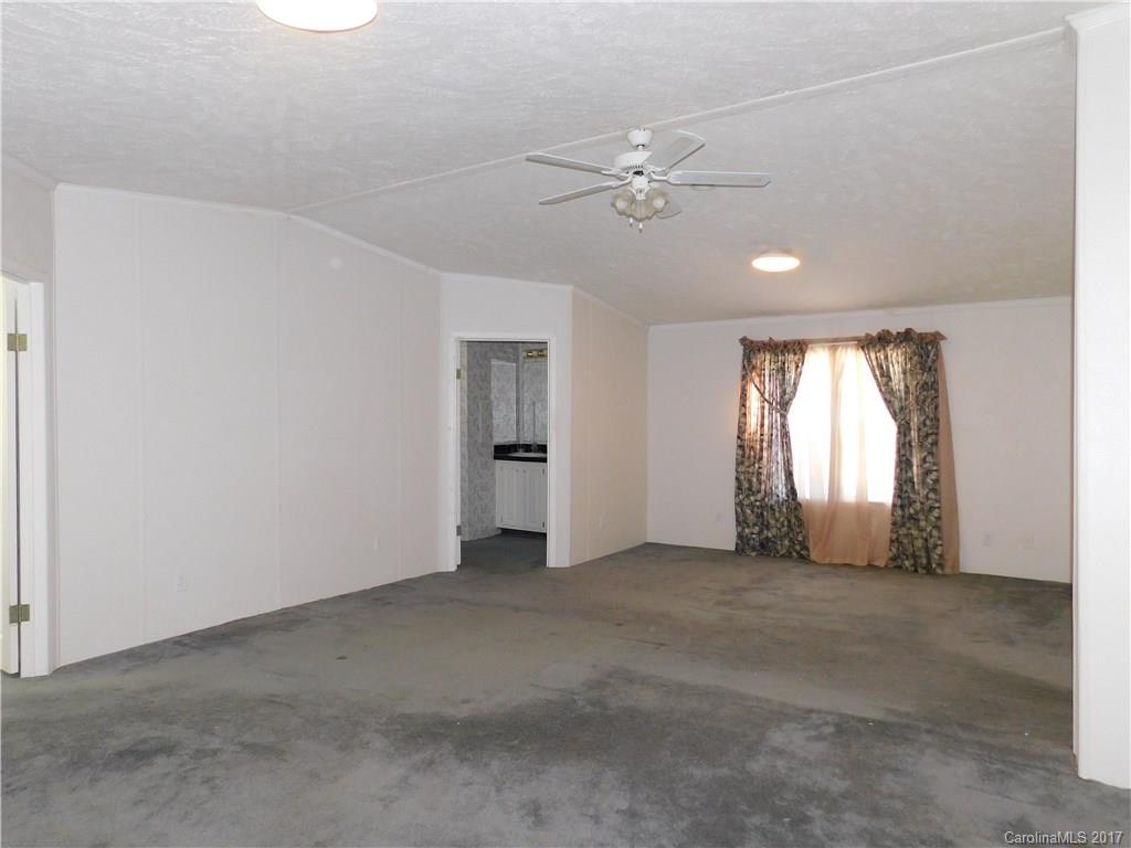 466 Slick Rock Road Hendersonville, NC 28792 - Photo 11 of 24 Gallery Image 11
