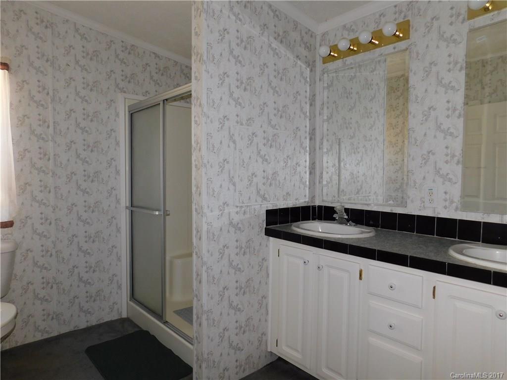 466 Slick Rock Road Hendersonville, NC 28792 - Photo 13 of 24 Gallery Image 13