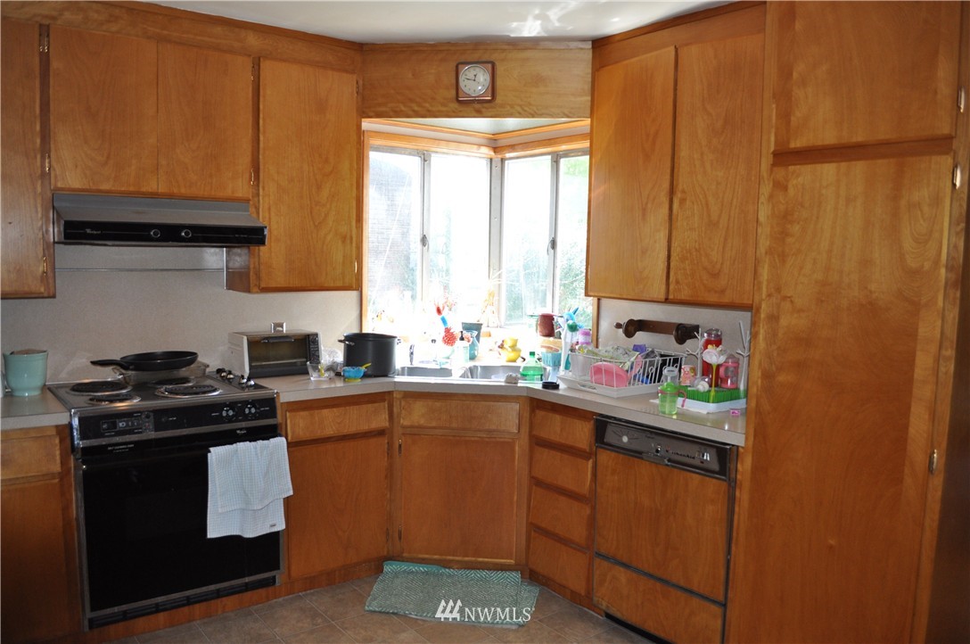 204 Pelly Avenue North Renton, WA 98057 - Photo 3 of 6 Gallery Image 3