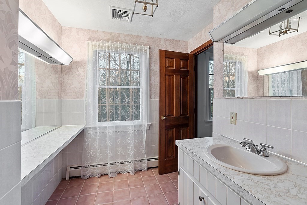 18 Brady Loop Andover, MA 01810 - Photo 25 of 42