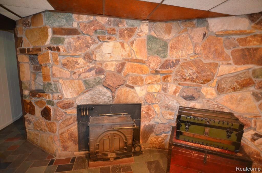 7365 Perryville Road Holly, MI 48442 - Photo 31 of 49 HANDSOME ROCK HEARTH