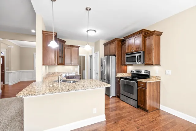 $2,380 | 126 Parkland Circle, Clarksville, TN 37043