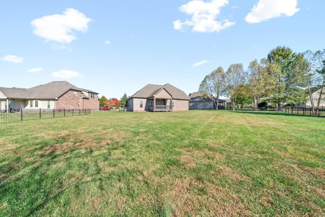 $2,380 | 126 Parkland Circle, Clarksville, TN 37043