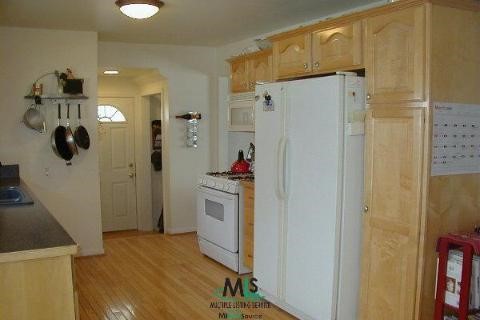 3169 Kenmore Road Berkley, MI 48072 - Photo 6 of 10 407083-5.JPG