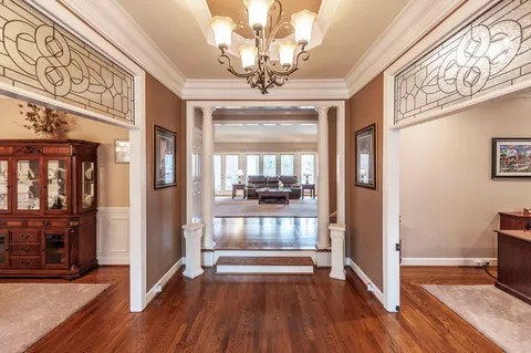 $869,900 | 135 North Country Club Drive, Hendersonville, TN 37075