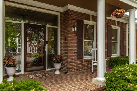 $869,900 | 135 North Country Club Drive, Hendersonville, TN 37075