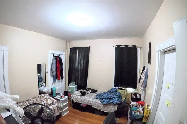 $3,900 | 90 Fisher Avenue, Unit 1, Boston, MA 02120