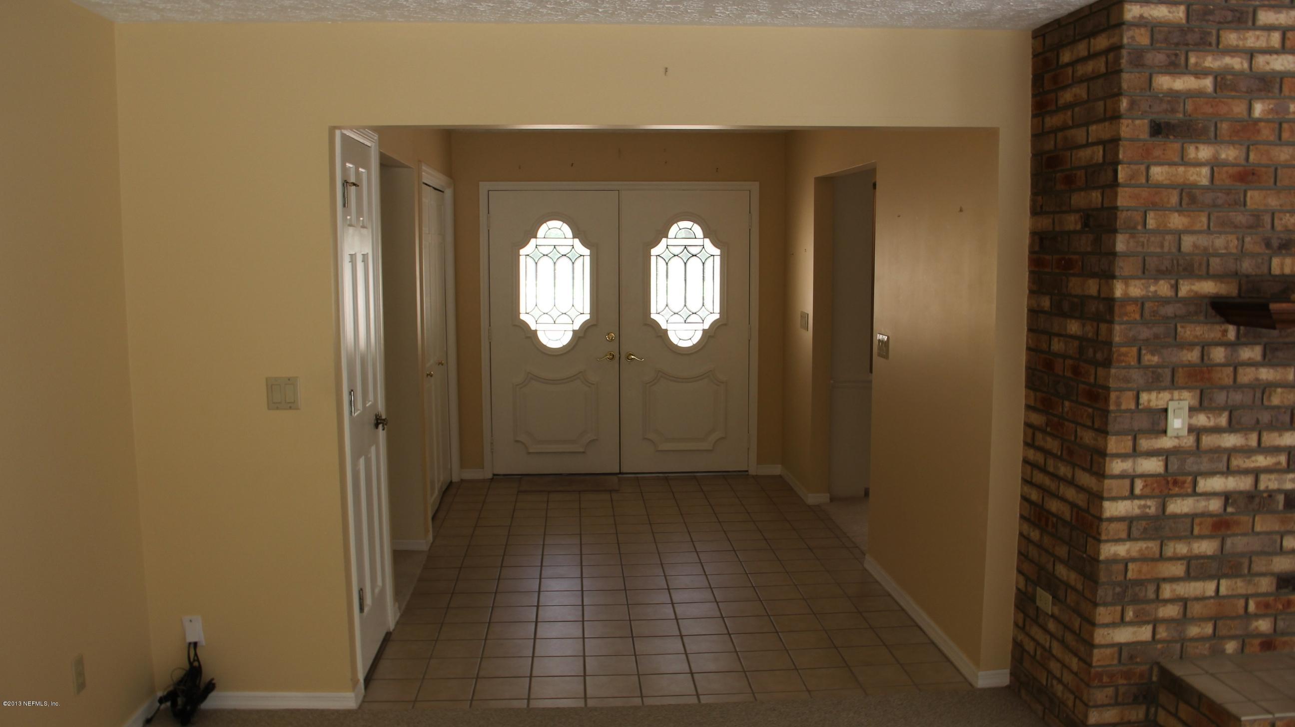 1386 Ree Street Starke, FL 32091 - Photo 13 of 36 Foyer