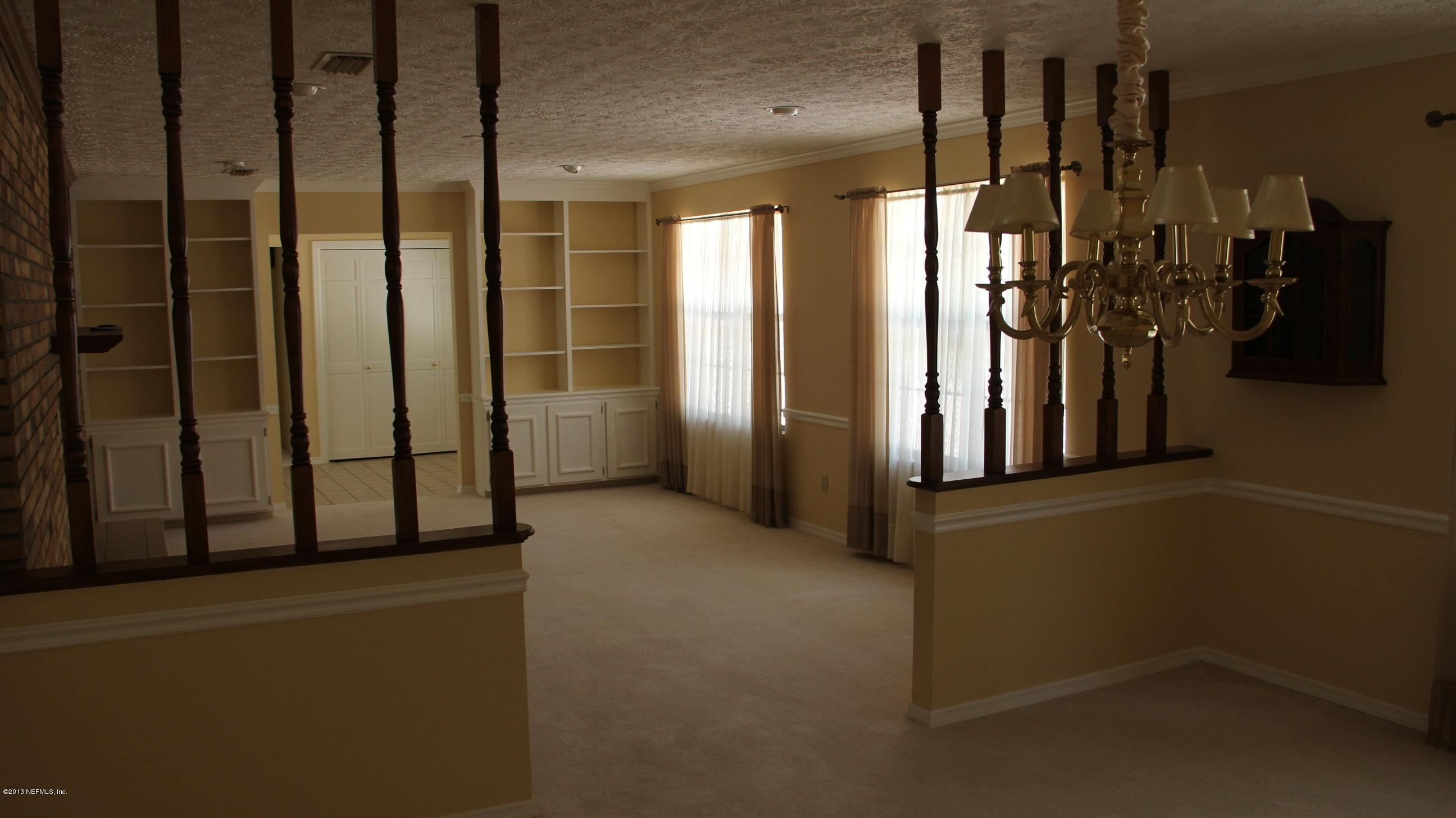 1386 Ree Street Starke, FL 32091 - Photo 16 of 36 second vew of livingroom and dining area