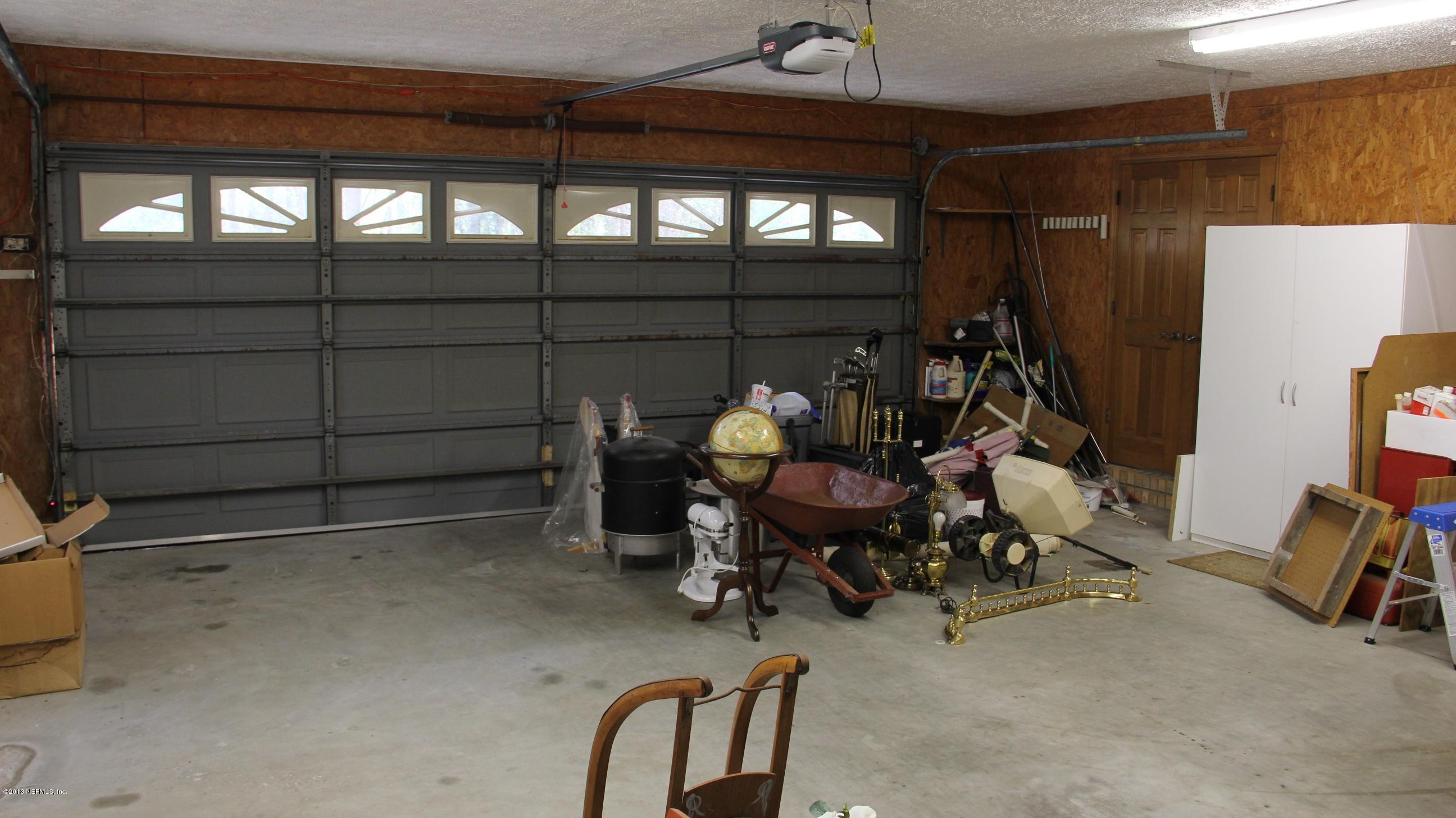 1386 Ree Street Starke, FL 32091 - Photo 28 of 36 garage