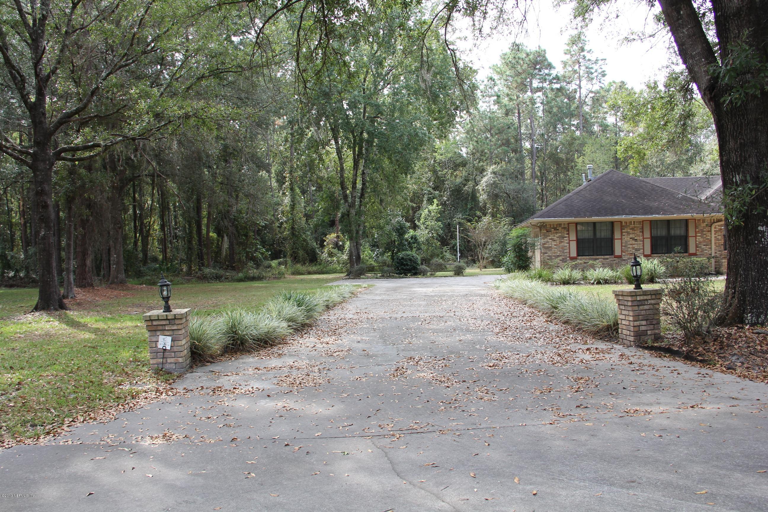 1386 Ree Street Starke, FL 32091 - Photo 10 of 36 Paved Driveway