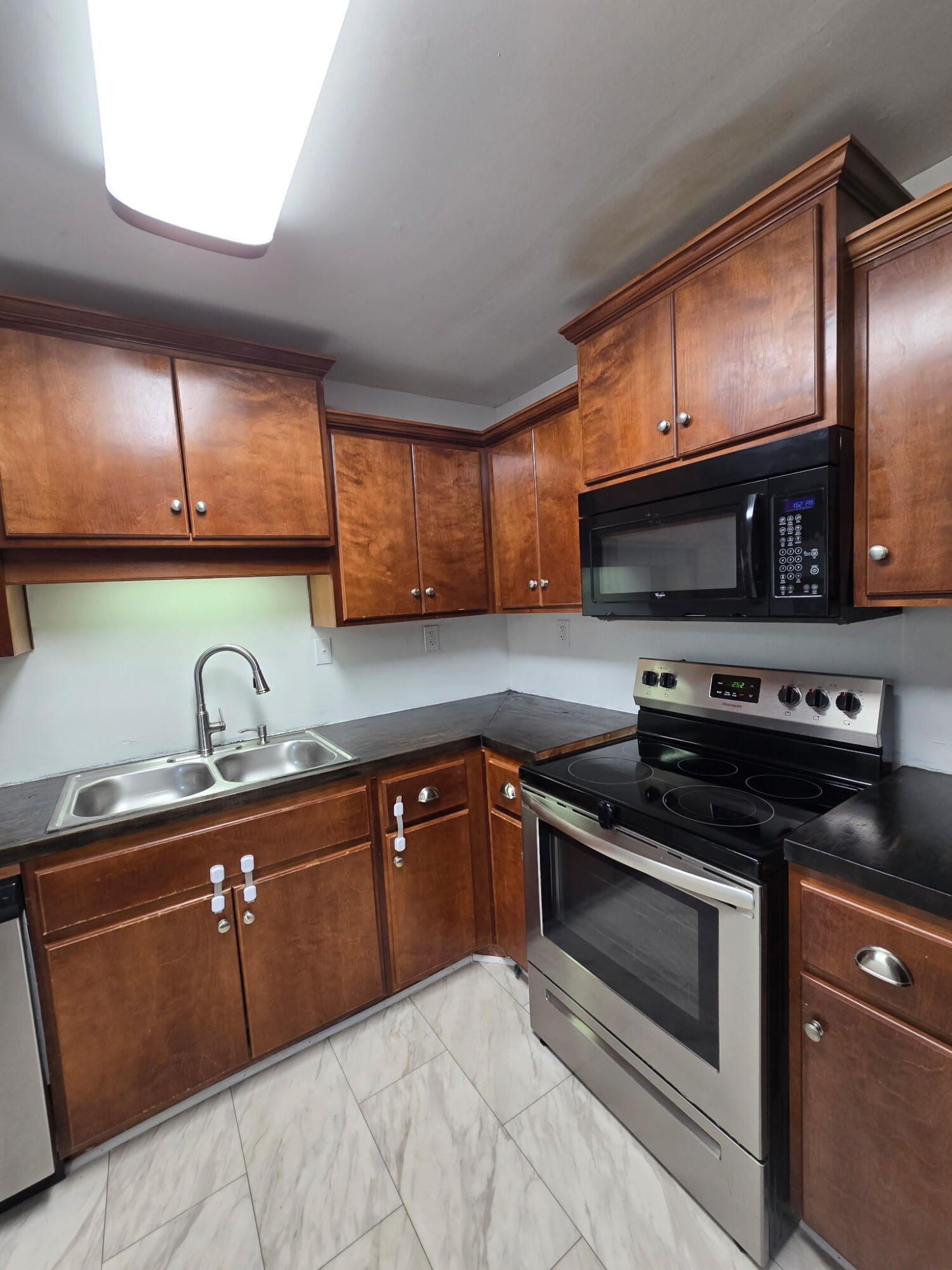 1143 Alderman Street Northeast Aiken, SC 29801 - Photo 6 of 17 Kitchen