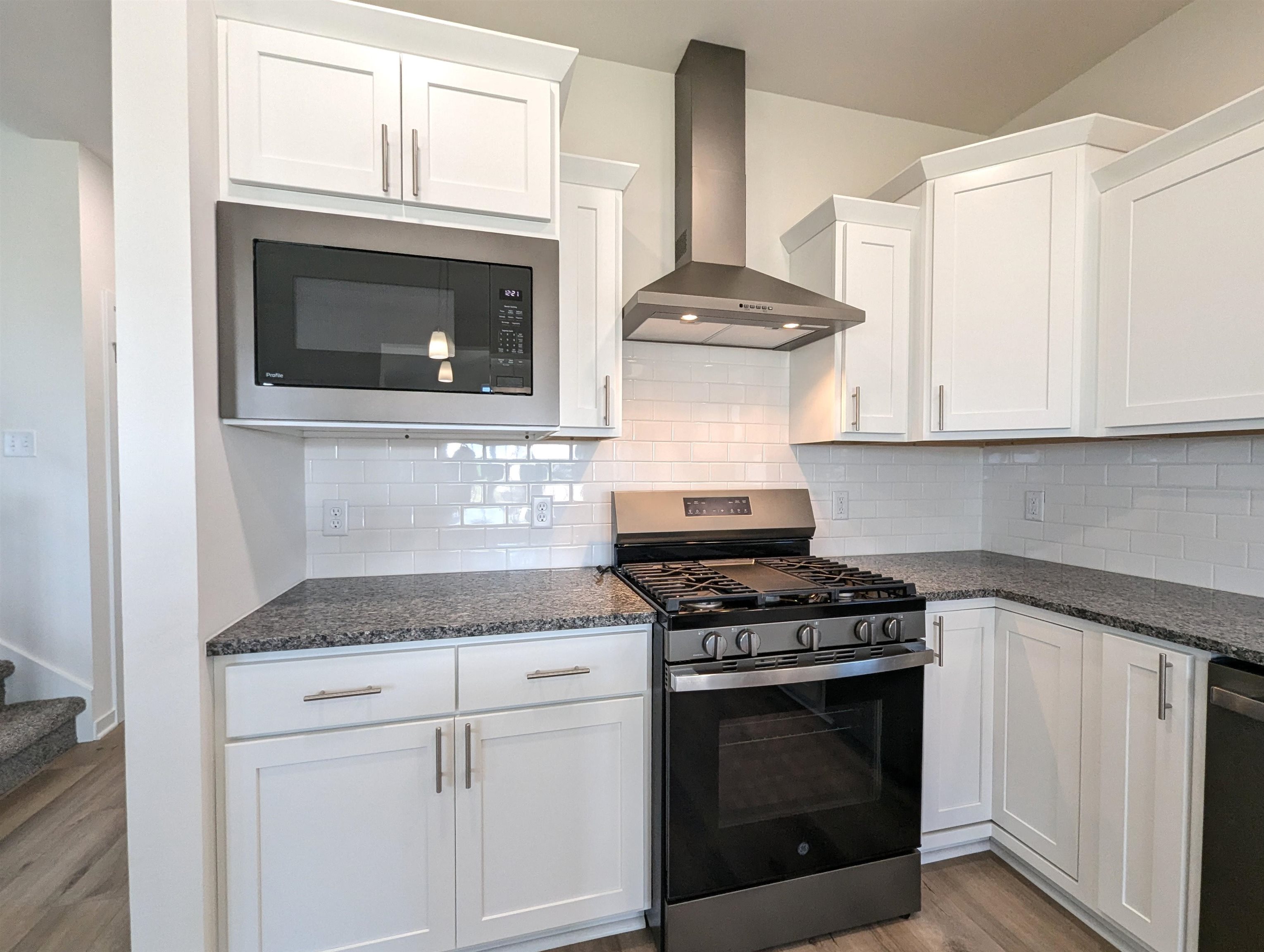 6655 Redpoll Road Middleton, WI 53562 - Photo 6 of 67