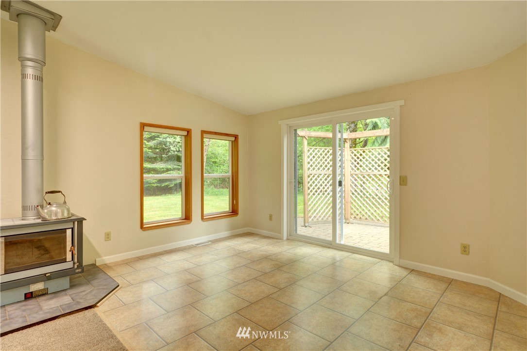 22925 Echo Lake Road Snohomish, WA 98296 - Photo 12 of 33 Gallery Image 12