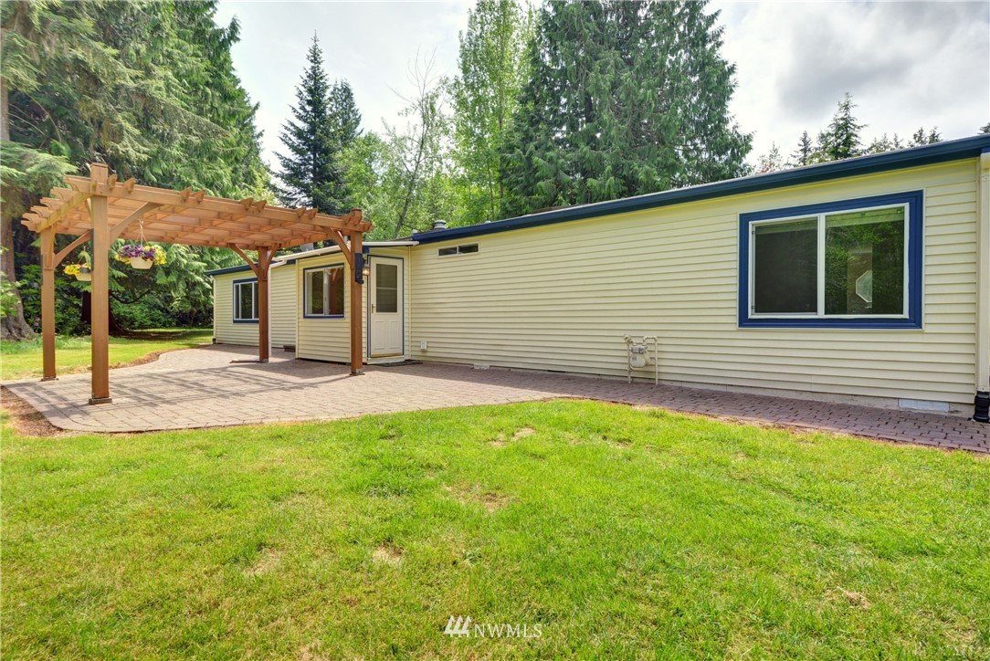 22925 Echo Lake Road Snohomish, WA 98296 - Photo 3 of 33 Gallery Image 3