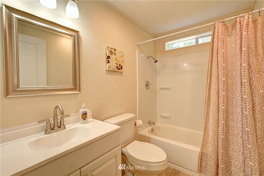 22925 Echo Lake Road Snohomish, WA 98296 - Photo 23 of 33 Gallery Image 23