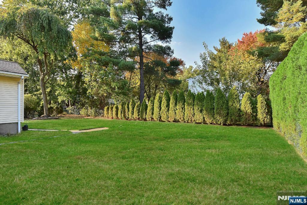 4 Marconi Street Tenafly, NJ 07670 - Photo 33 of 35