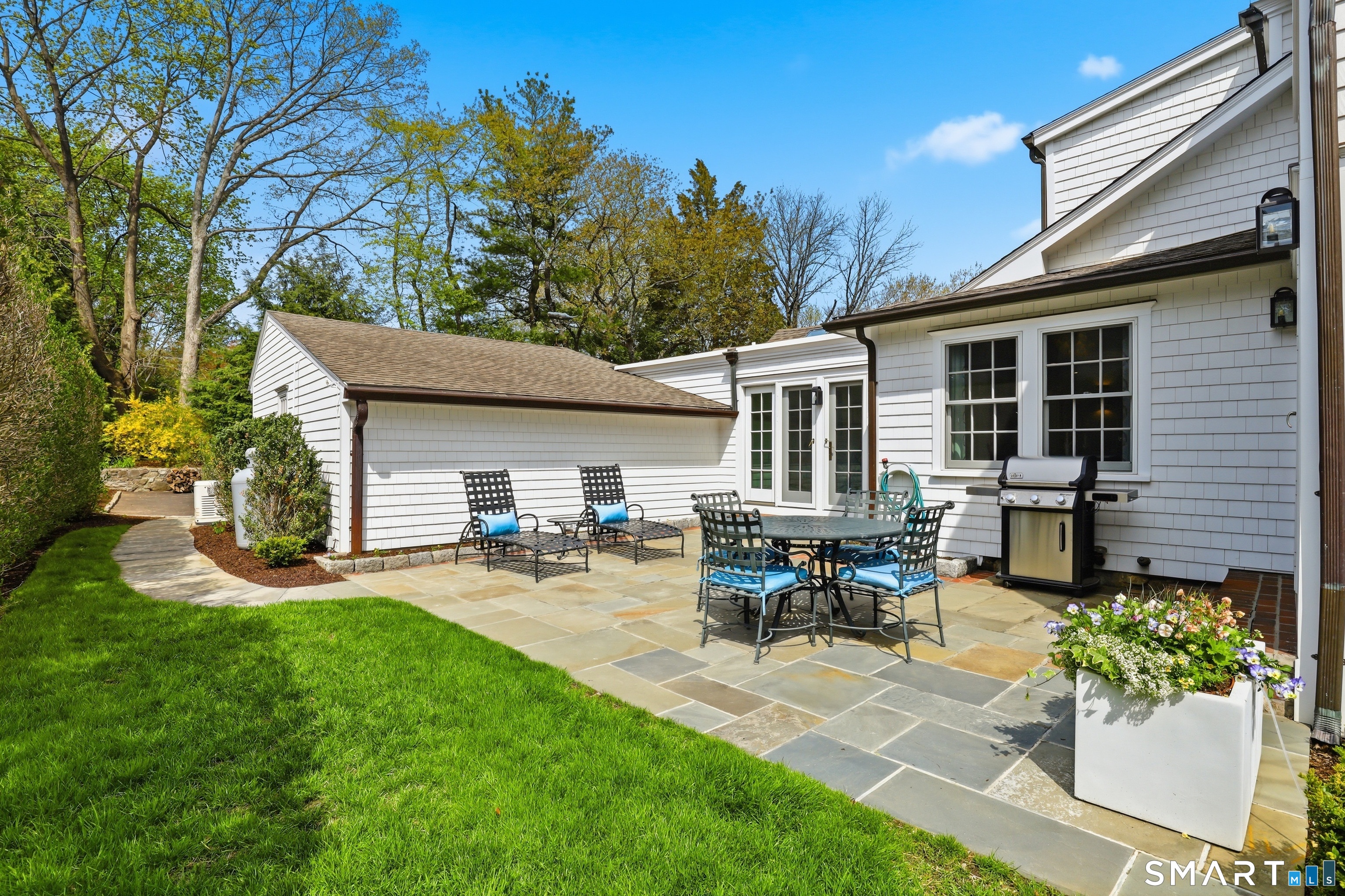 64 5 Mile River Road Darien, CT 06820 - Photo 35 of 40