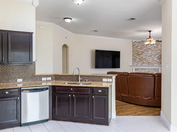 $424,999 | 907 Ridgemont Circle, Leander, TX 78641