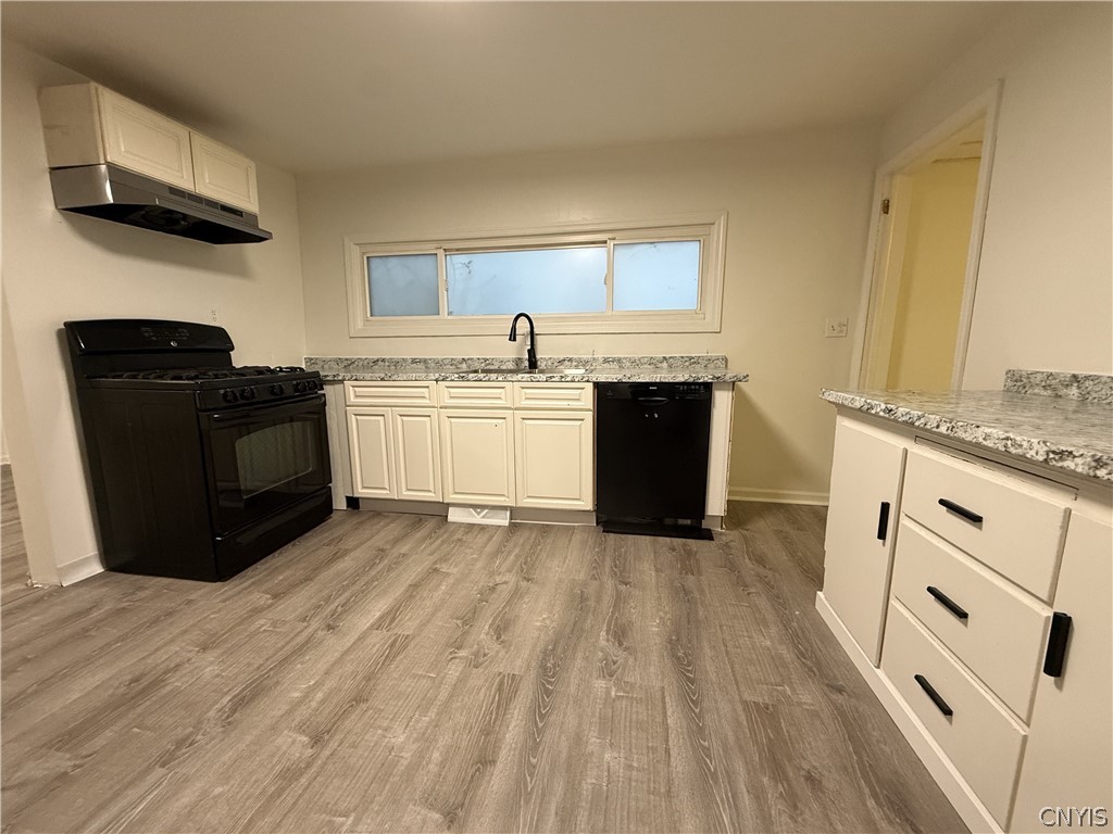 1212 Spring Street Syracuse, NY 13208 - Photo 4 of 9