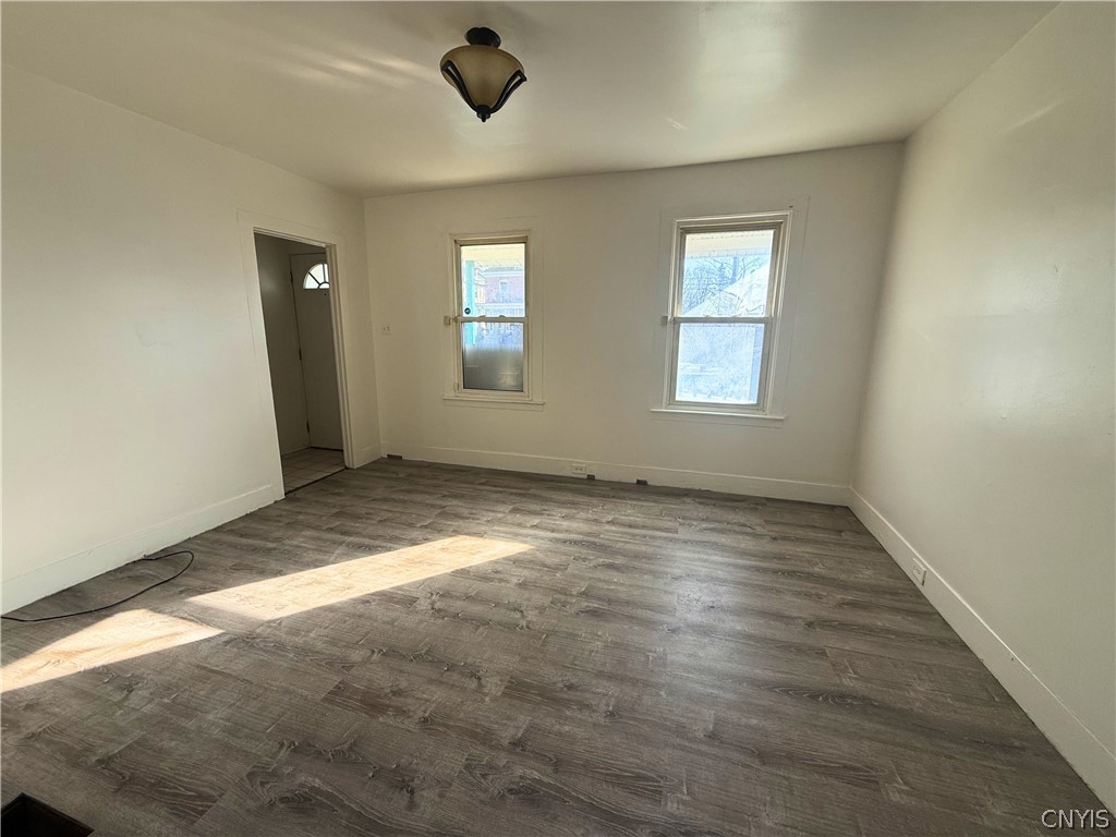 1212 Spring Street Syracuse, NY 13208 - Photo 5 of 9