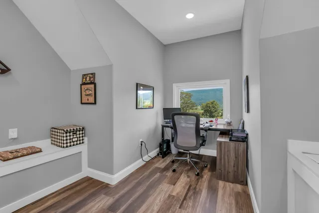 $975,000 | 300 Skyhigh Drive, Dunlap, TN 37327