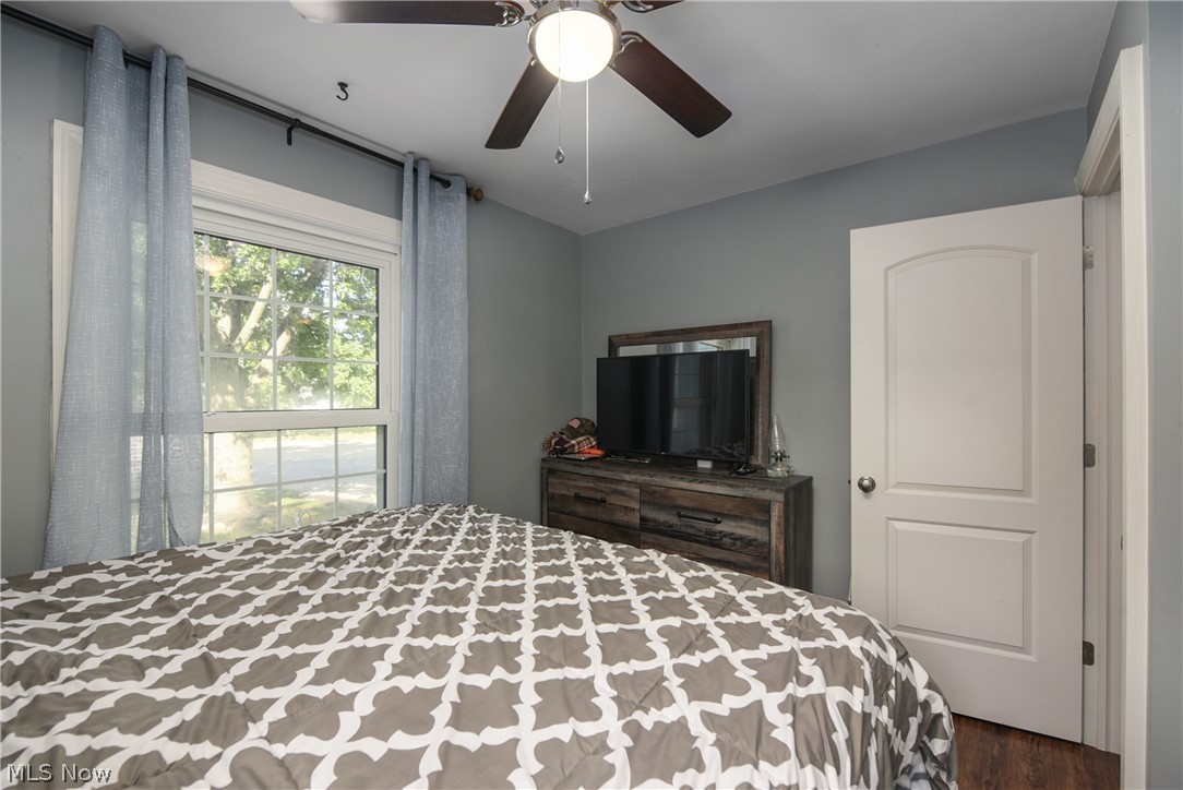 4369 Tiedeman Road Cleveland, OH 44144 - Photo 13 of 35 Gallery Image 13