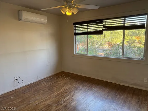 $1,800 | 2214 Santa Clara Drive, Las Vegas, NV 89104